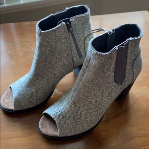 TOMS ankle boots